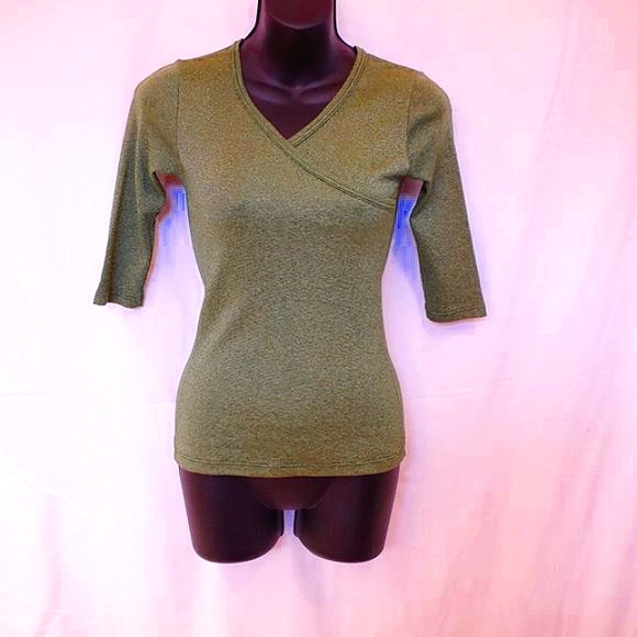 Michael Stars Stretch V Neck Shimmer Top- Sz. Sm - Picture 5 of 5